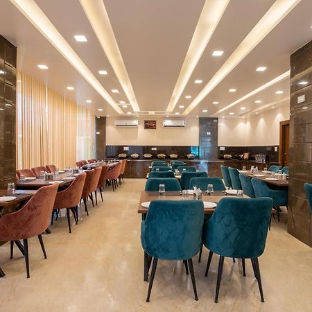 Hotel Vivaan Regency Haridwār Екстериор снимка