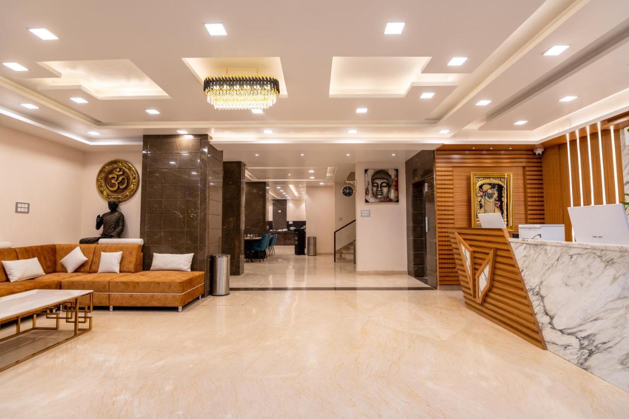 Hotel Vivaan Regency Haridwār Екстериор снимка