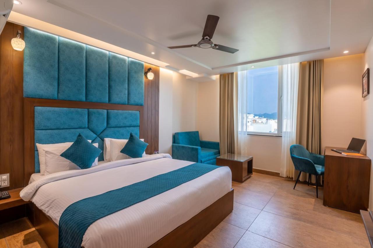 Hotel Vivaan Regency Haridwār Екстериор снимка
